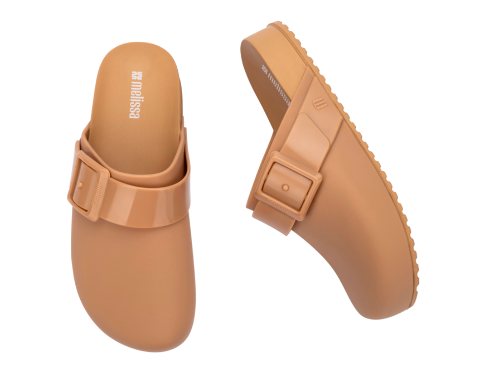 MELISSA COZY CLOG AD