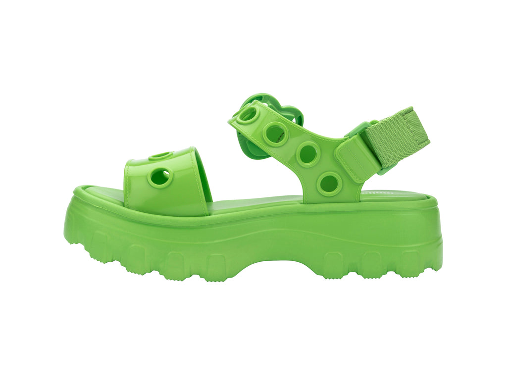 MELISSA KICK OFF HOT AD –