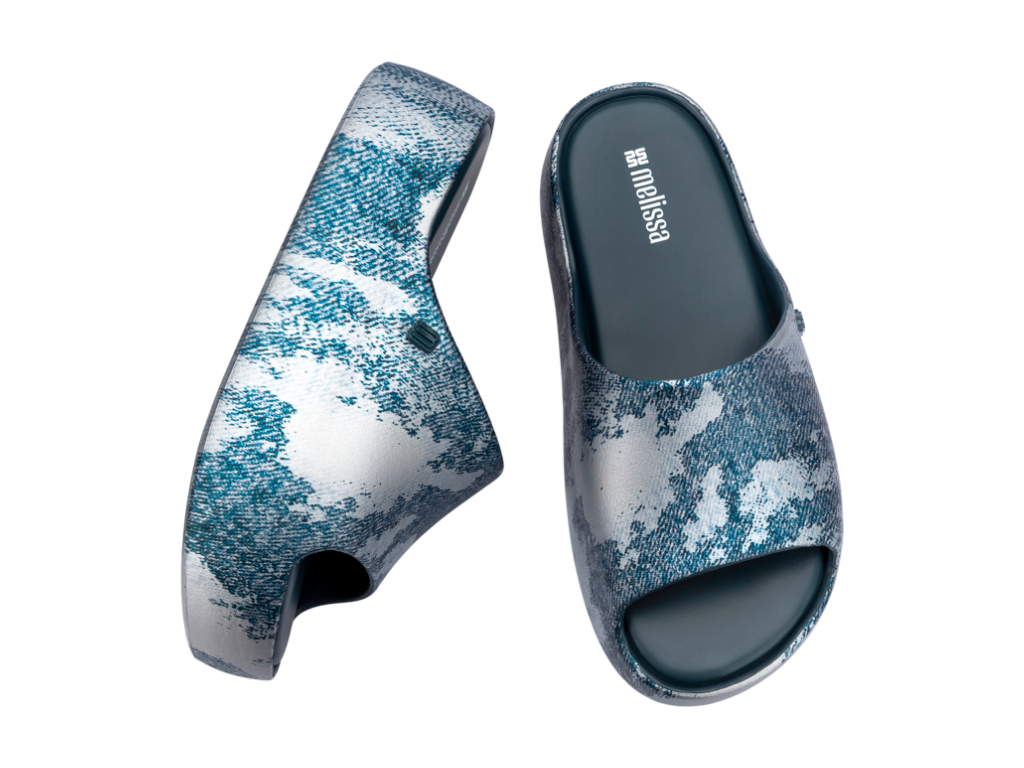 MELISSA FREE PLATFORM SLIDE DENIM AD