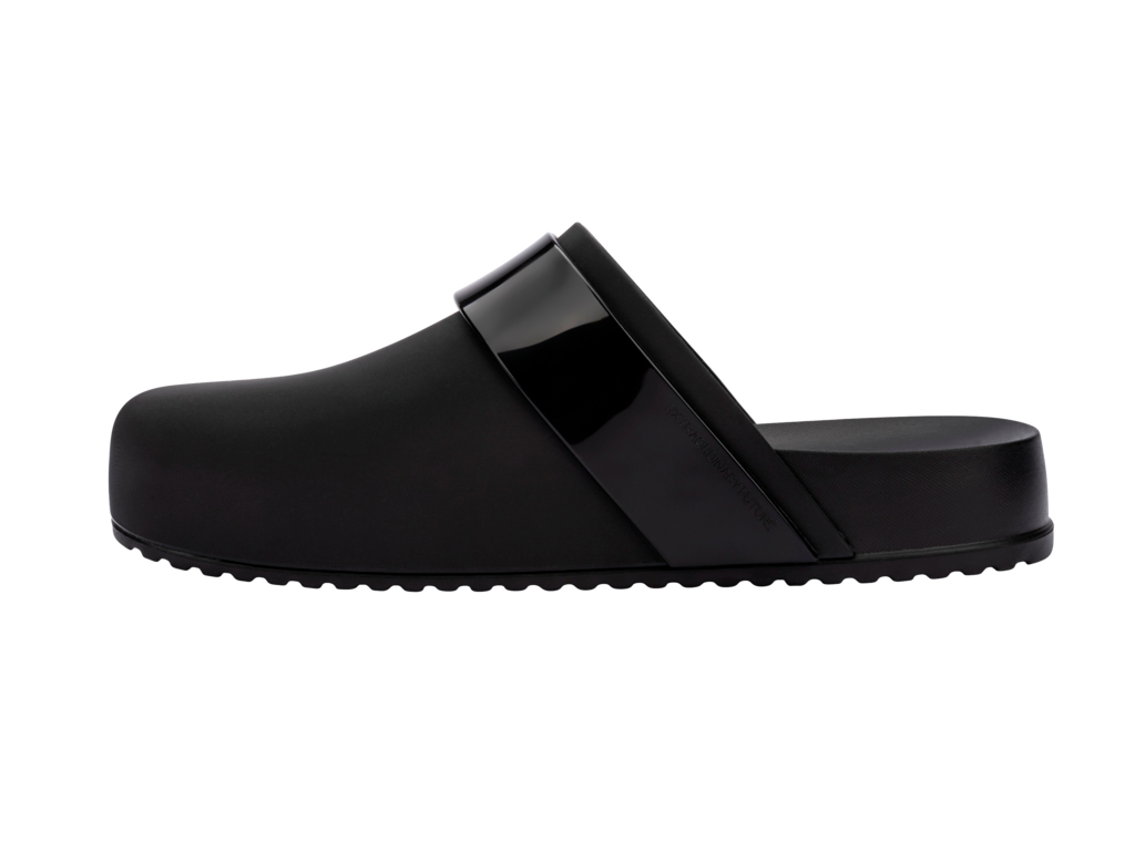 MELISSA COZY CLOG AD