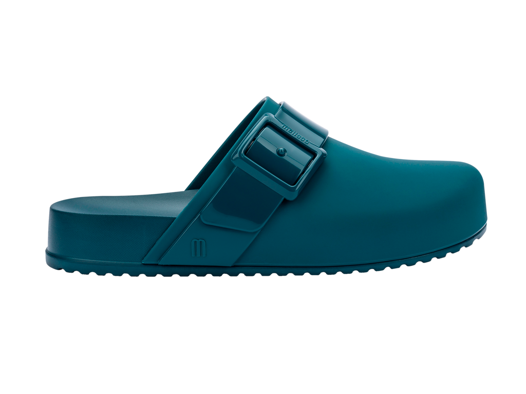MELISSA COZY CLOG AD
