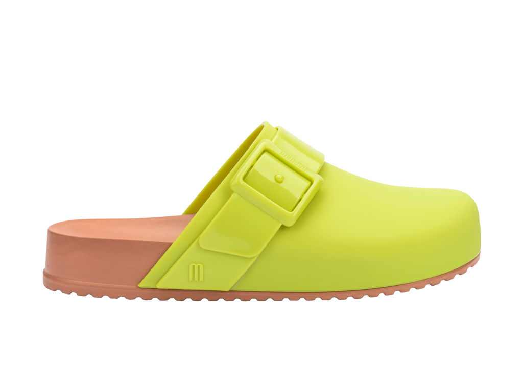 MELISSA COZY CLOG AD