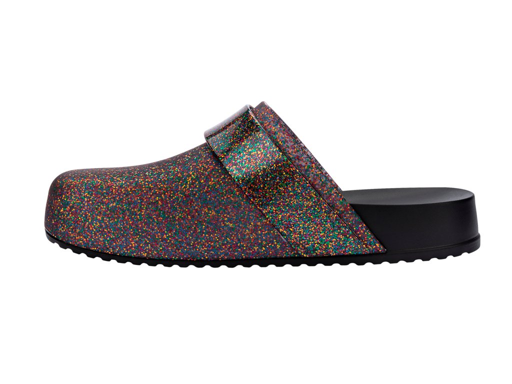 MELISSA COZY CLOG AD –