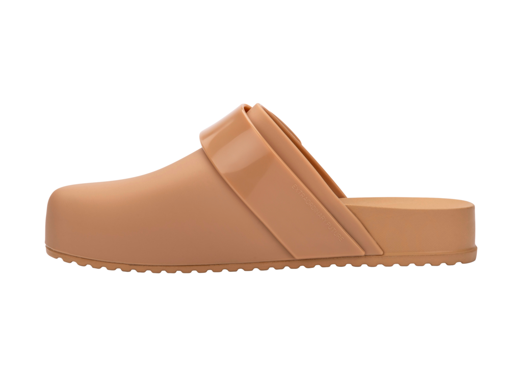 MELISSA COZY CLOG AD –