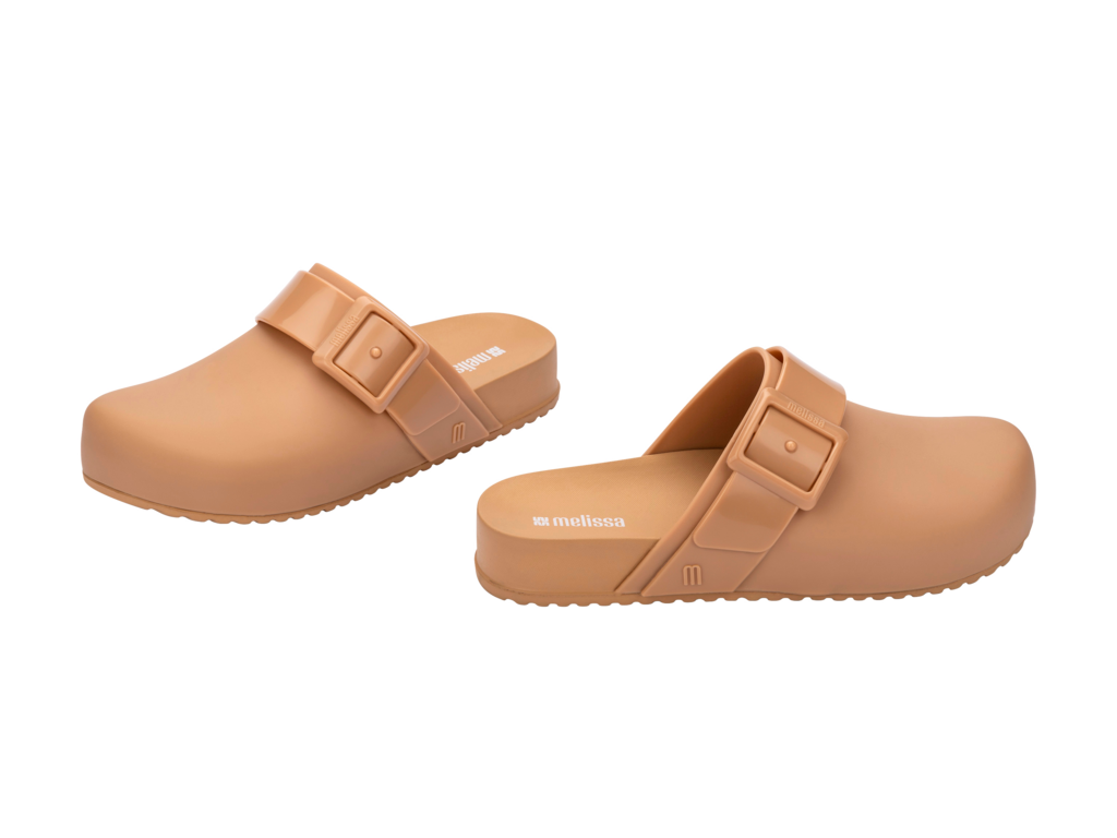 MELISSA COZY CLOG AD –