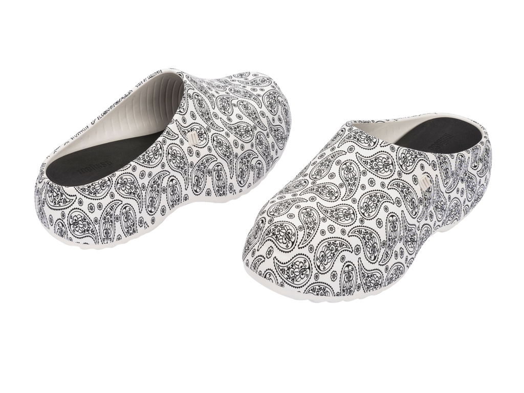 MELISSA FREE CLOG PRINTED PLATFORM AD