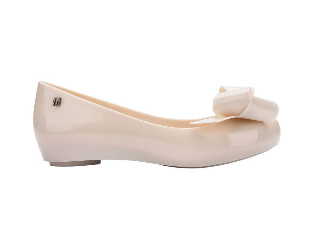 MELISSA ULTRAGIRL CLASSY AD –