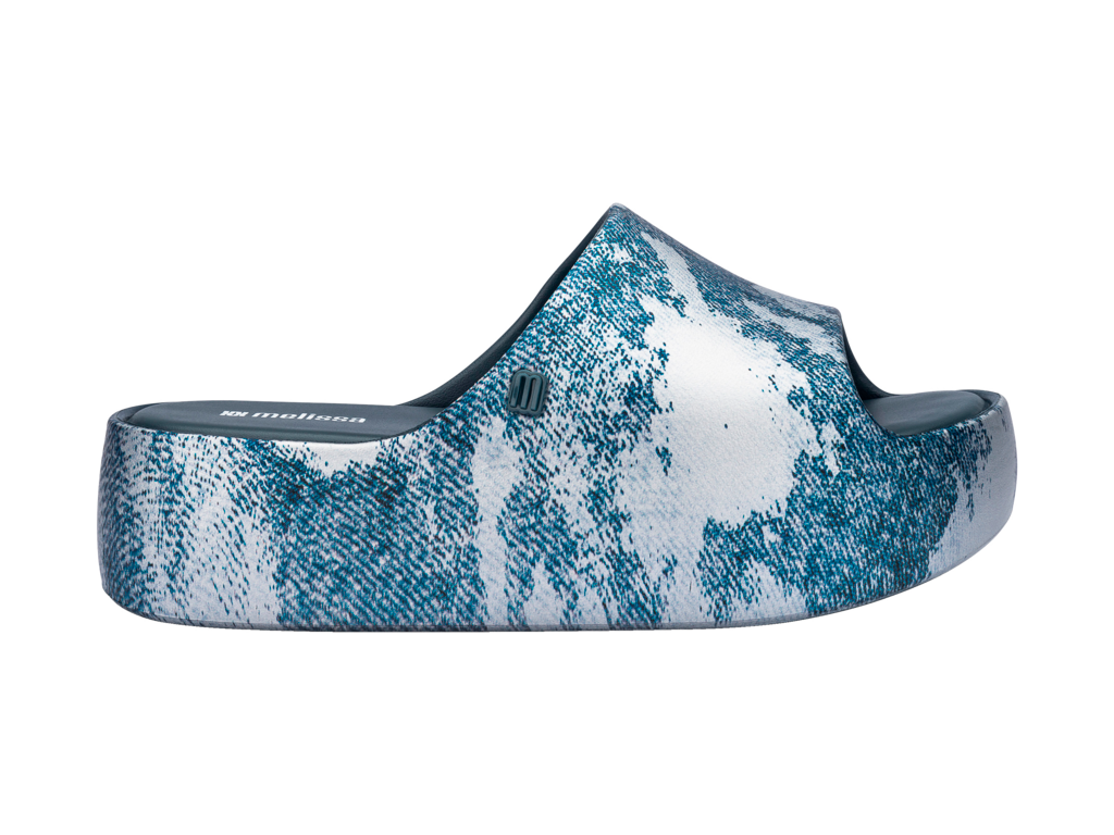 MELISSA FREE PLATFORM SLIDE DENIM AD –