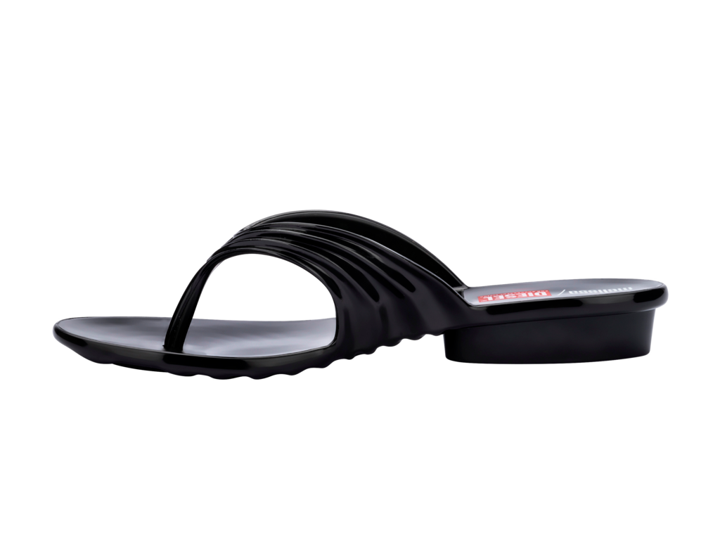 MELISSA QUANTUM THONG + DIESEL AD –