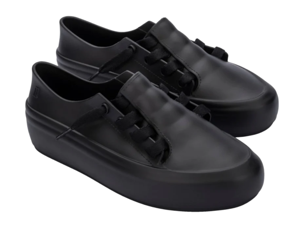 MELISSA ULITSA SNEAKER AD –