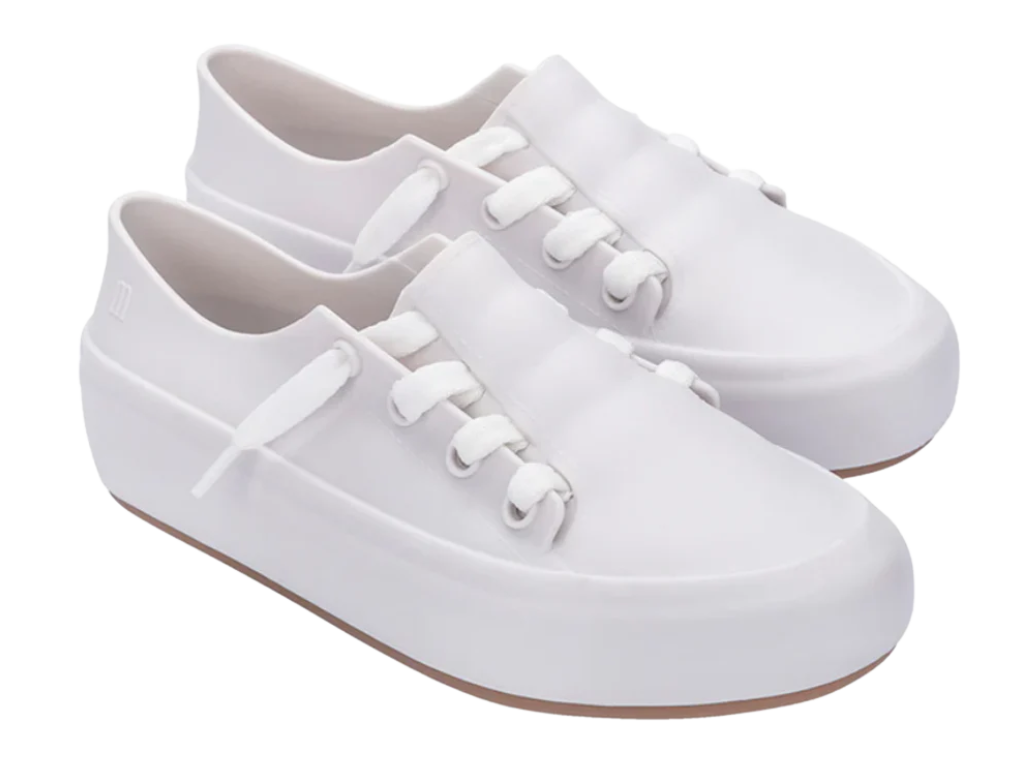 MELISSA ULITSA SNEAKER AD –