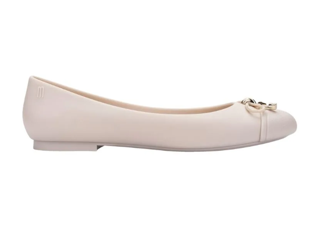 MELISSA DOLL V AD