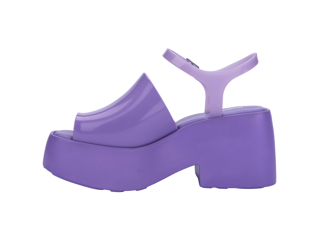 MELISSA POSE AD –