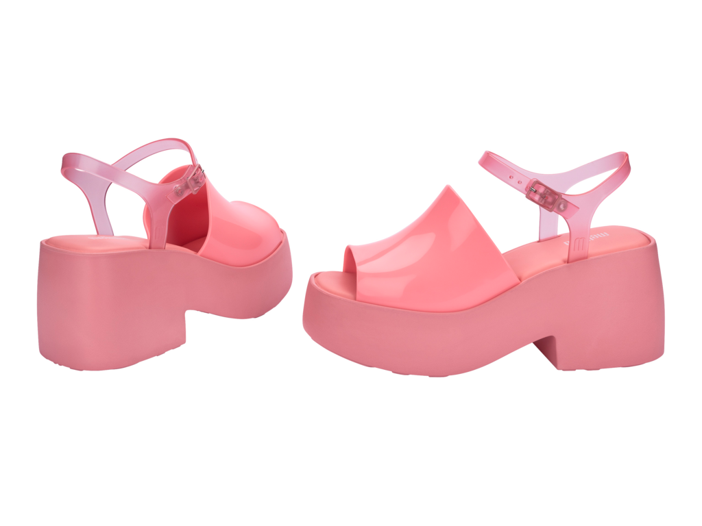 MELISSA POSE AD –