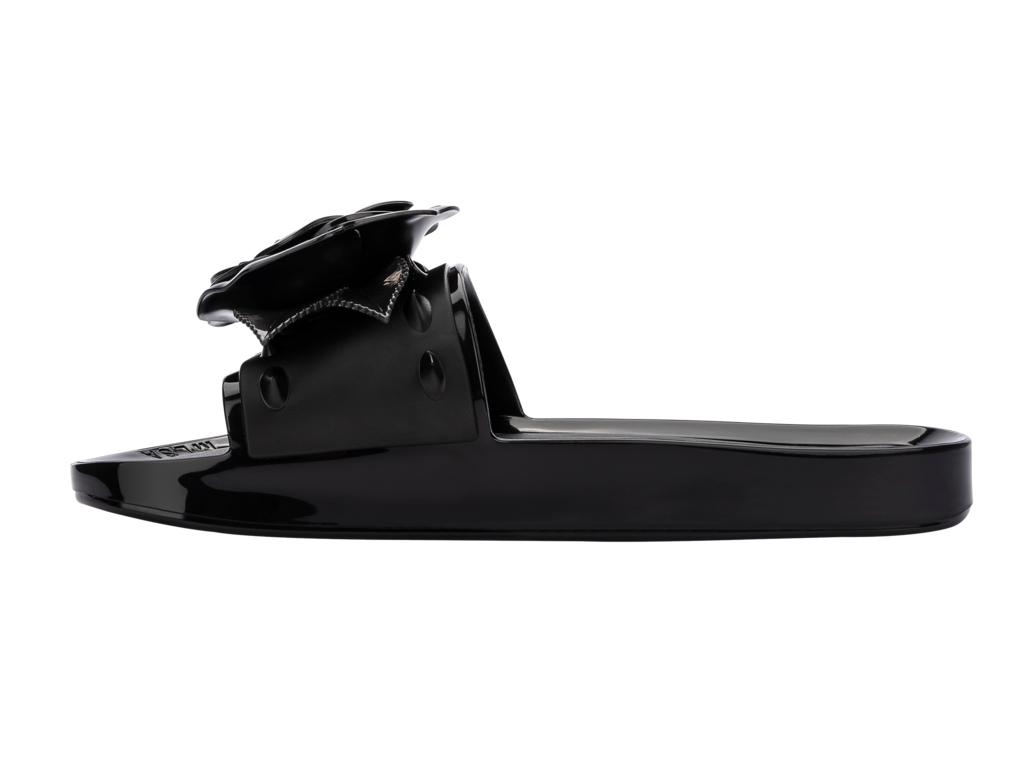 MELISSA BEACH SLIDE SPIKE + UNDERCOVER AD –
