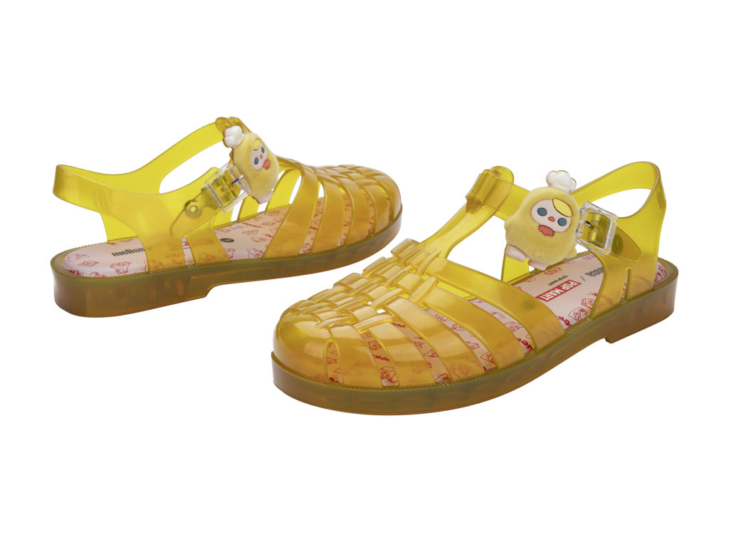 MELISSA POSSESSION + POP MART PUCKY AD – 