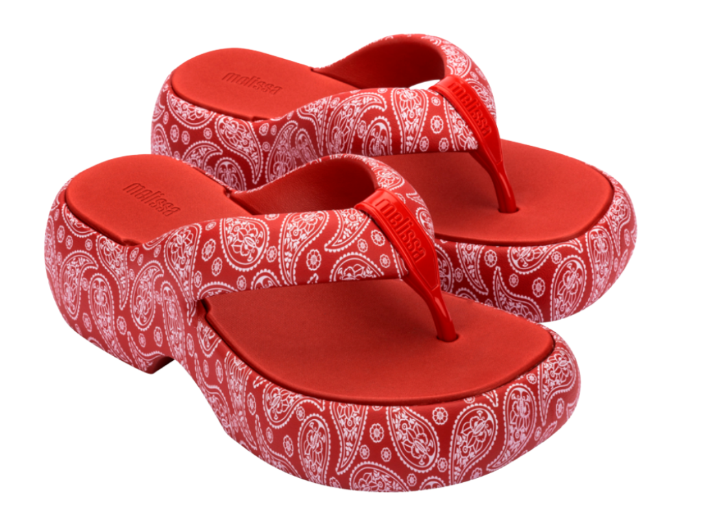 MELISSA FREE FUZZY PRINTED PLATFORM AD – RED/WHITE