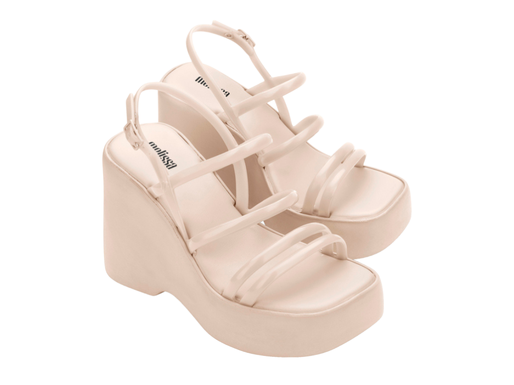 MELISSA JESSIE PLATFORM AD – BEIGE