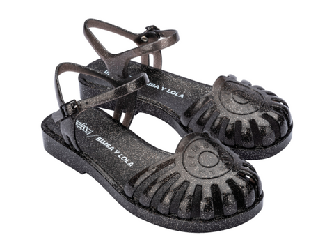 MELISSA SANDAL + BIMBA Y LOLA AD