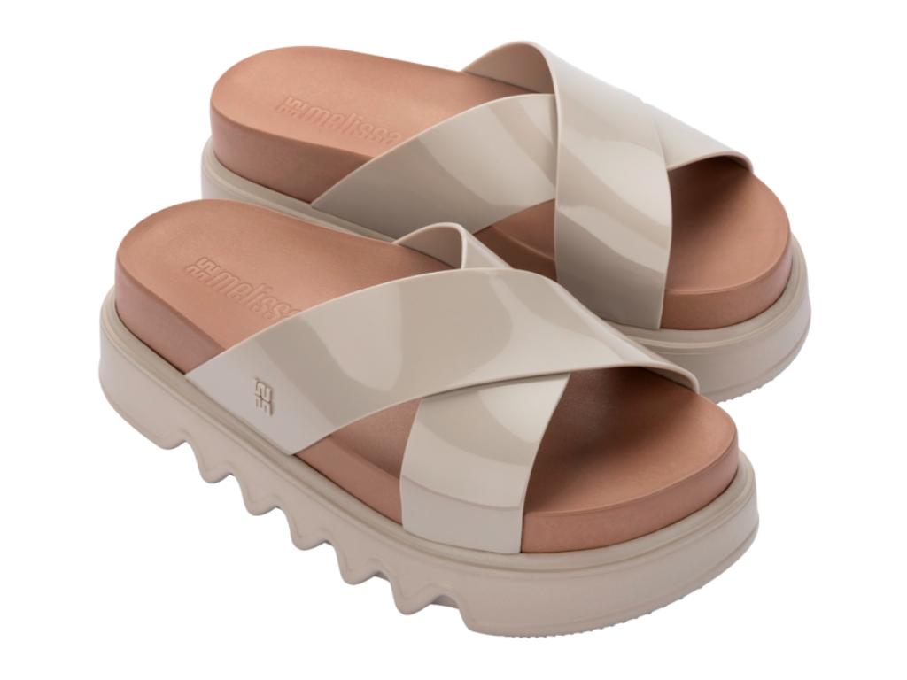 MELISSA COZY CROSS PLATFORM AD