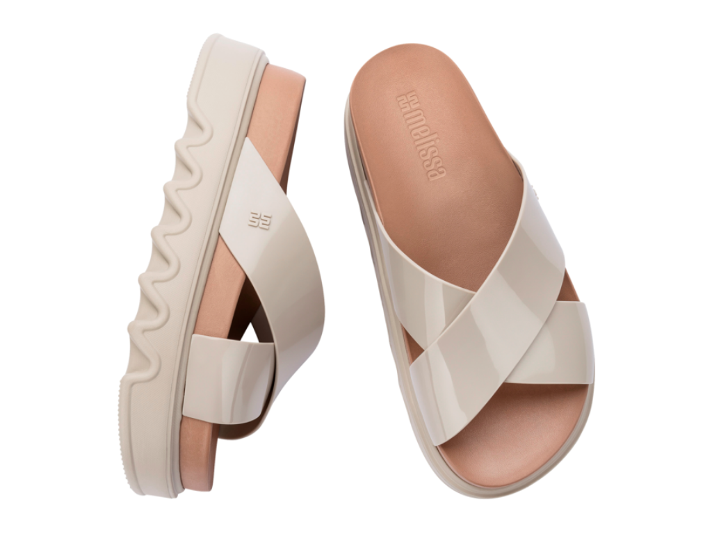 MELISSA COZY CROSS PLATFORM AD – 