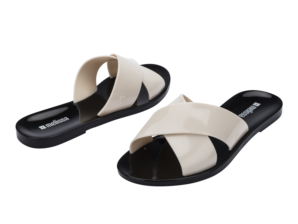 MELISSA ESSENTIAL CROSS SLIDE AD