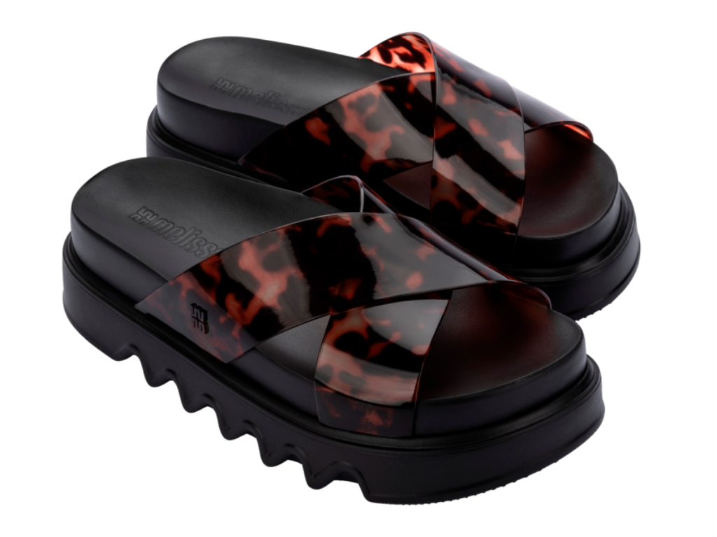 MELISSA COZY CROSS PLATFORM AD – 