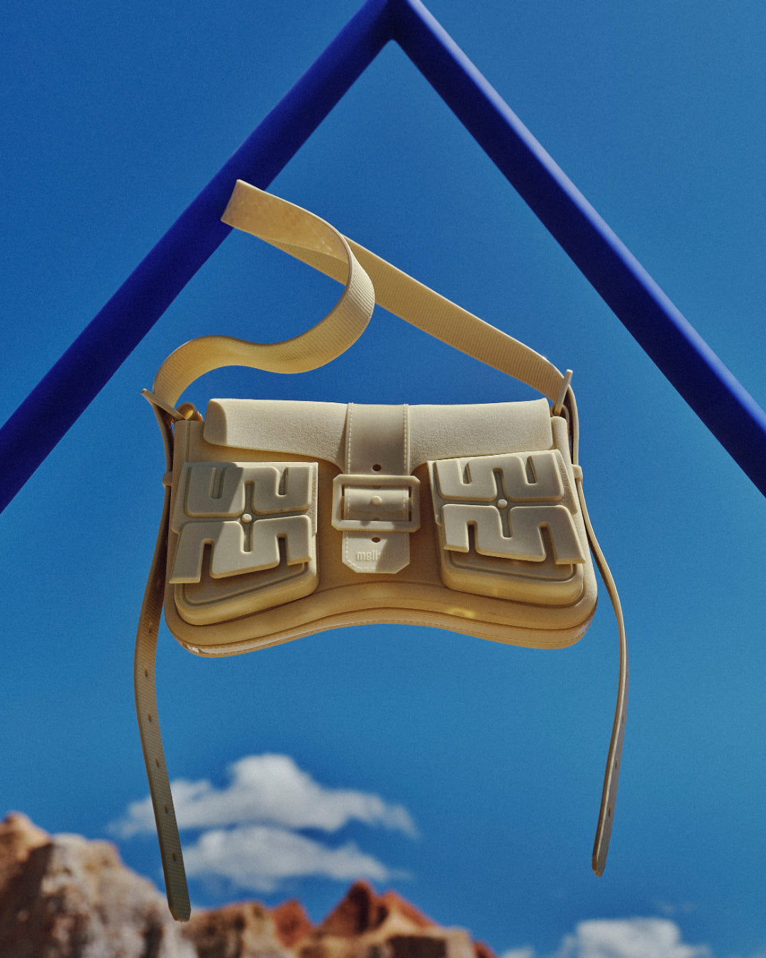 <p>MELISSA CARGO BAG - GREEN</p>