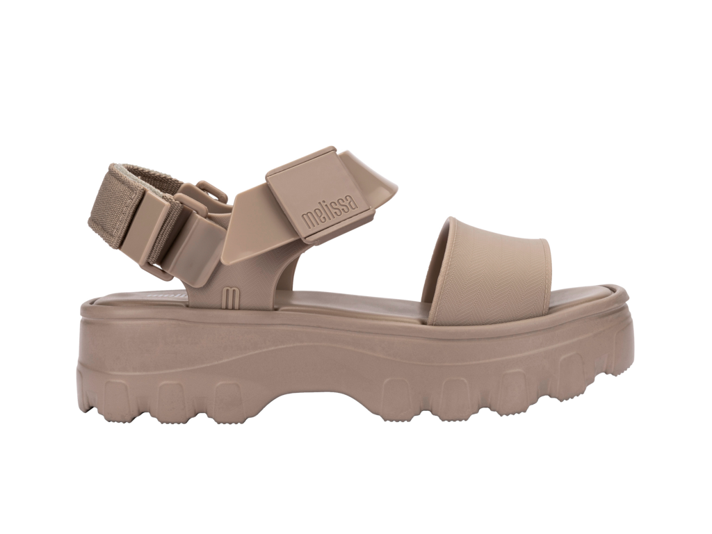 MELISSA KICK OFF SANDAL AD – 