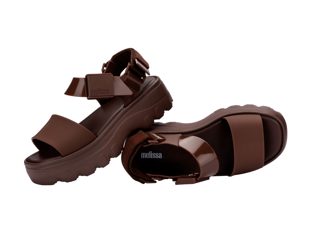 MELISSA KICK OFF SANDAL AD