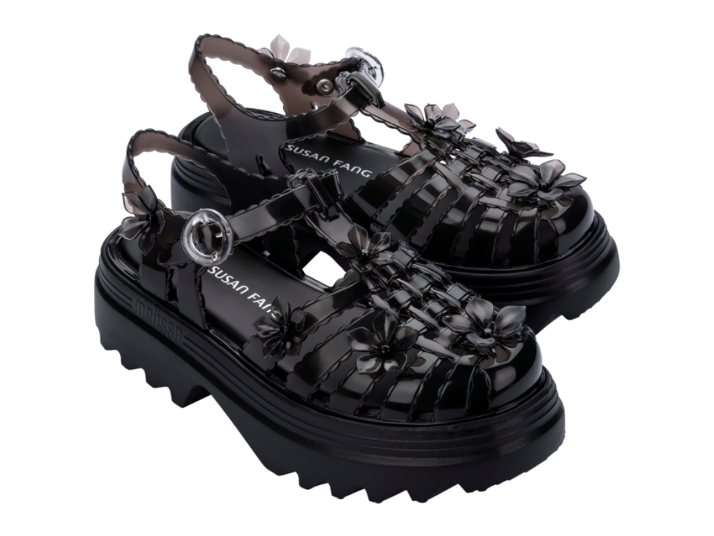 MELISSA POSSESSION PLATFORM SAKURA + SUSAN FANG AD – 