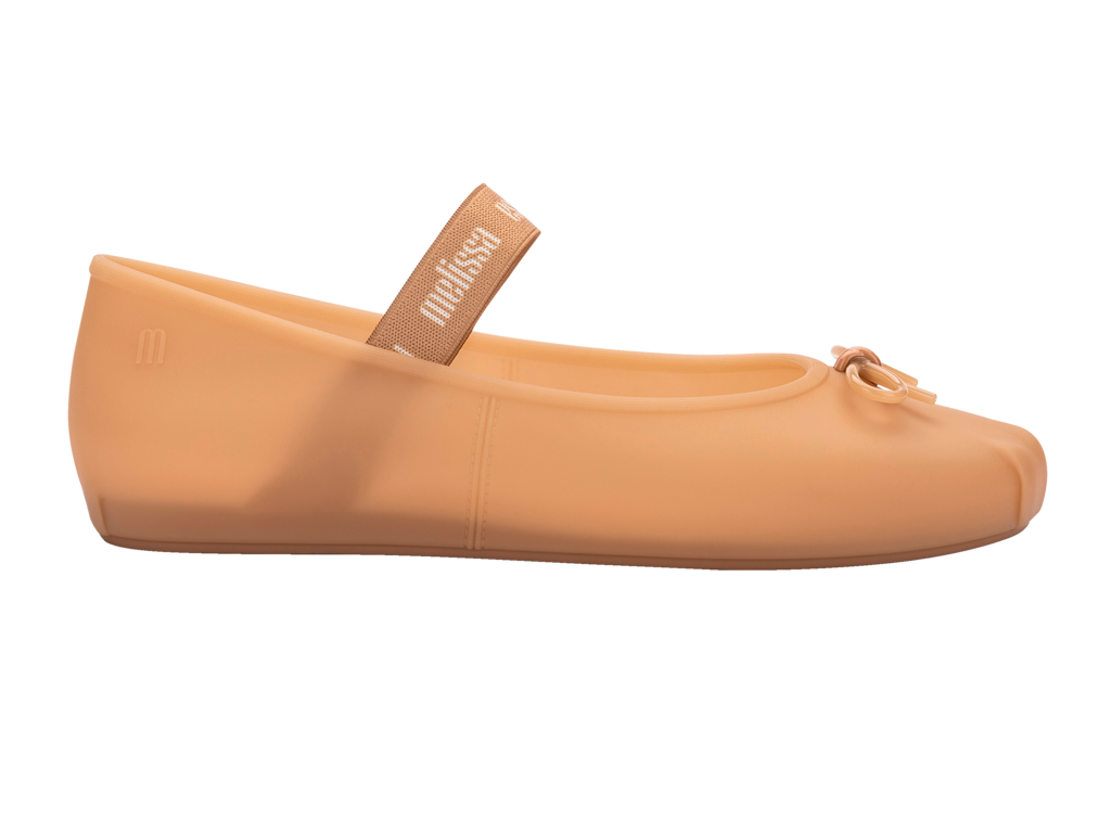 MELISSA SOPHIE AD