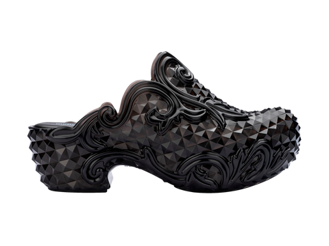 MELISSA COURT CLOG + Y.PROJECT AD