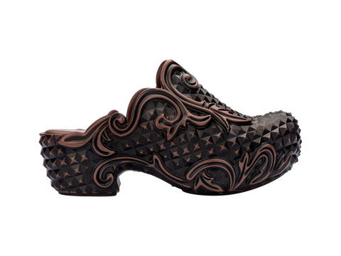 MELISSA COURT CLOG + Y.PROJECT AD