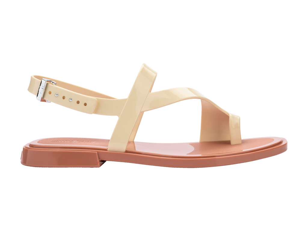 MELISSA CASSIE AD – 