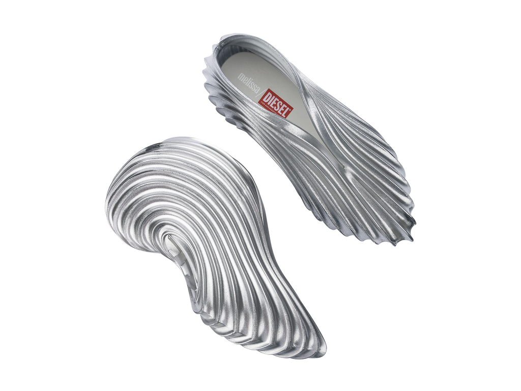 MELISSA QUANTUM SNEAKER + DIESEL AD – 