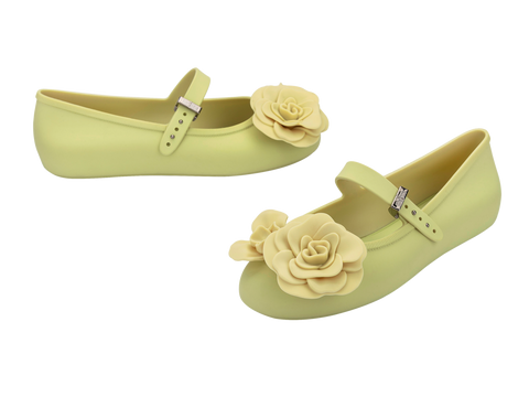 MELISSA SOFT BALLERINA PETALS AD