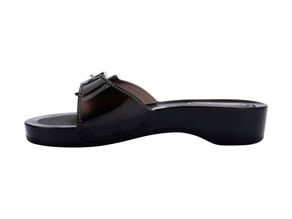 MELISSA PESCURA HEEL + SCHOLL AD – 