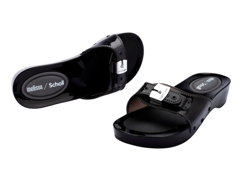 MELISSA PESCURA HEEL + SCHOLL AD