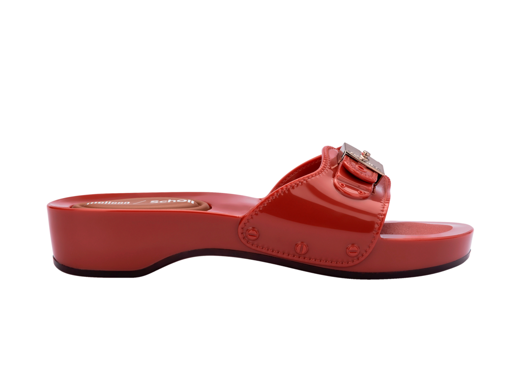 MELISSA PESCURA HEEL + SCHOLL AD – 