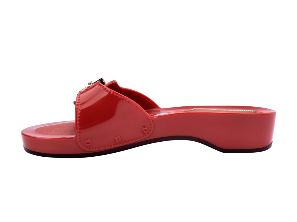 MELISSA PESCURA HEEL + SCHOLL AD – 