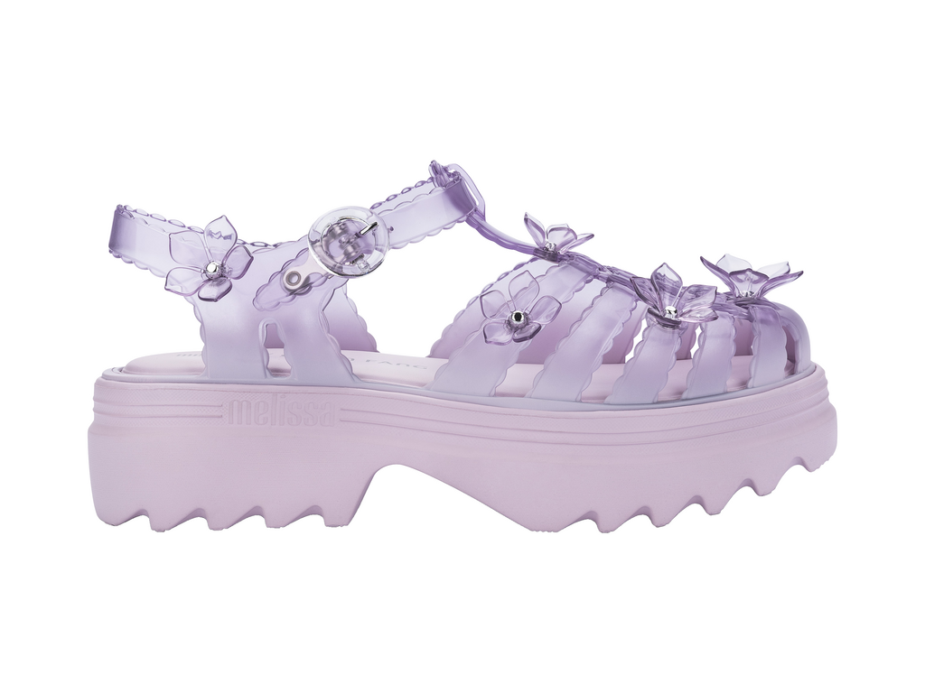 MELISSA POSSESSION PLATFORM SAKURA + SUSAN FANG AD – 