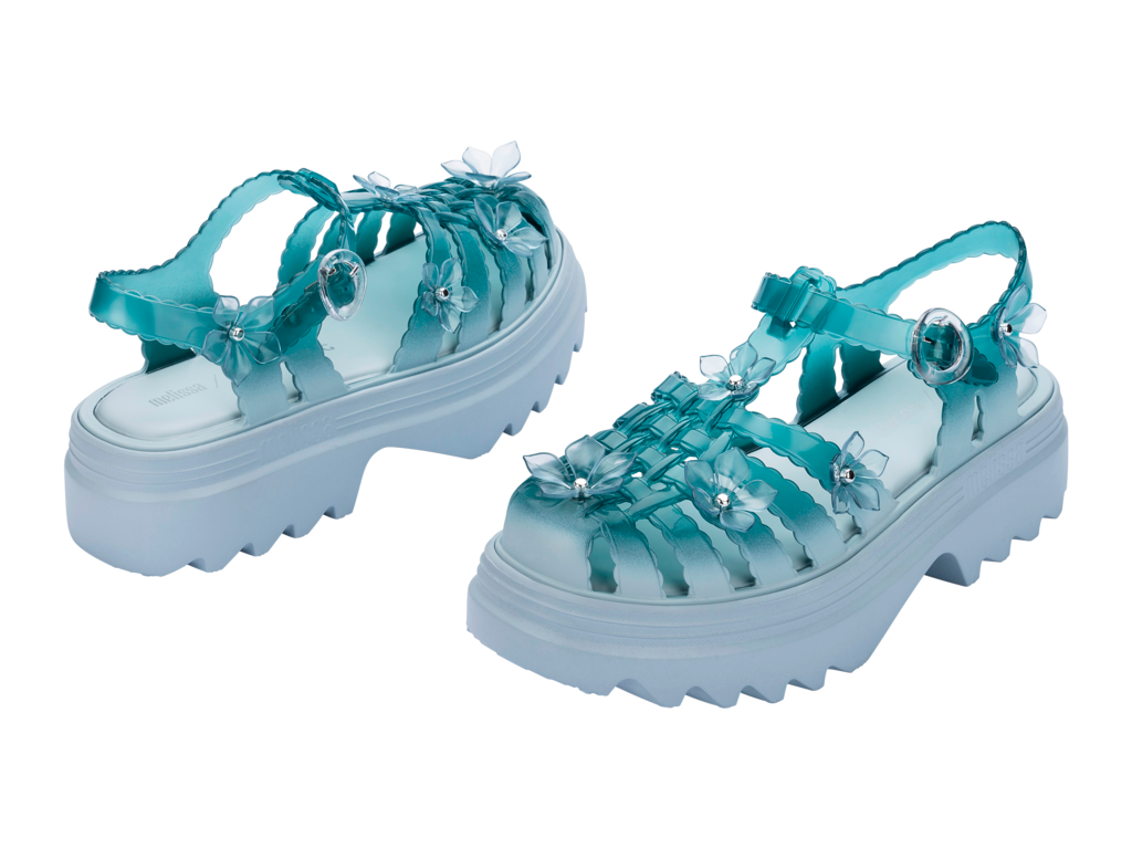 MELISSA POSSESSION PLATFORM SAKURA + SUSAN FANG AD – 