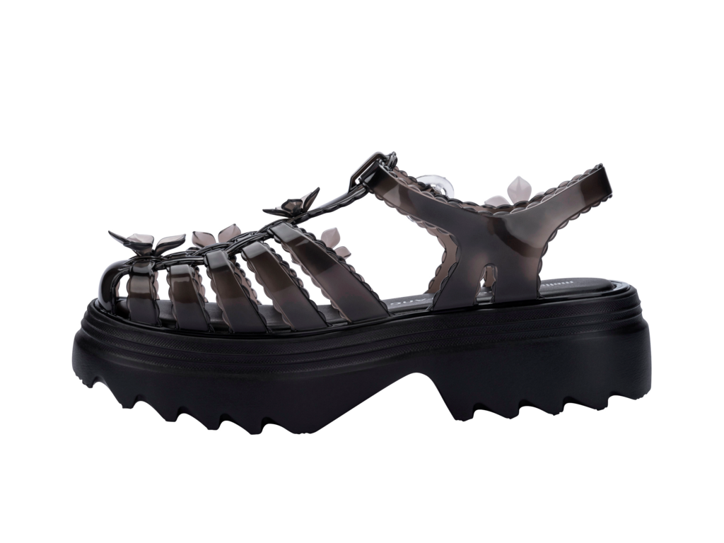 MELISSA POSSESSION PLATFORM SAKURA + SUSAN FANG AD – 