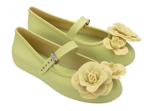 MELISSA SOFT BALLERINA PETALS AD