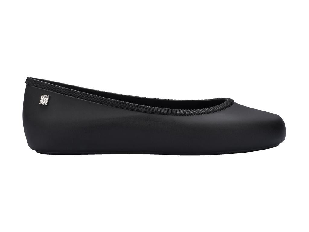 MELISSA SOFT BALLERINA ESSENTIAL AD – 
