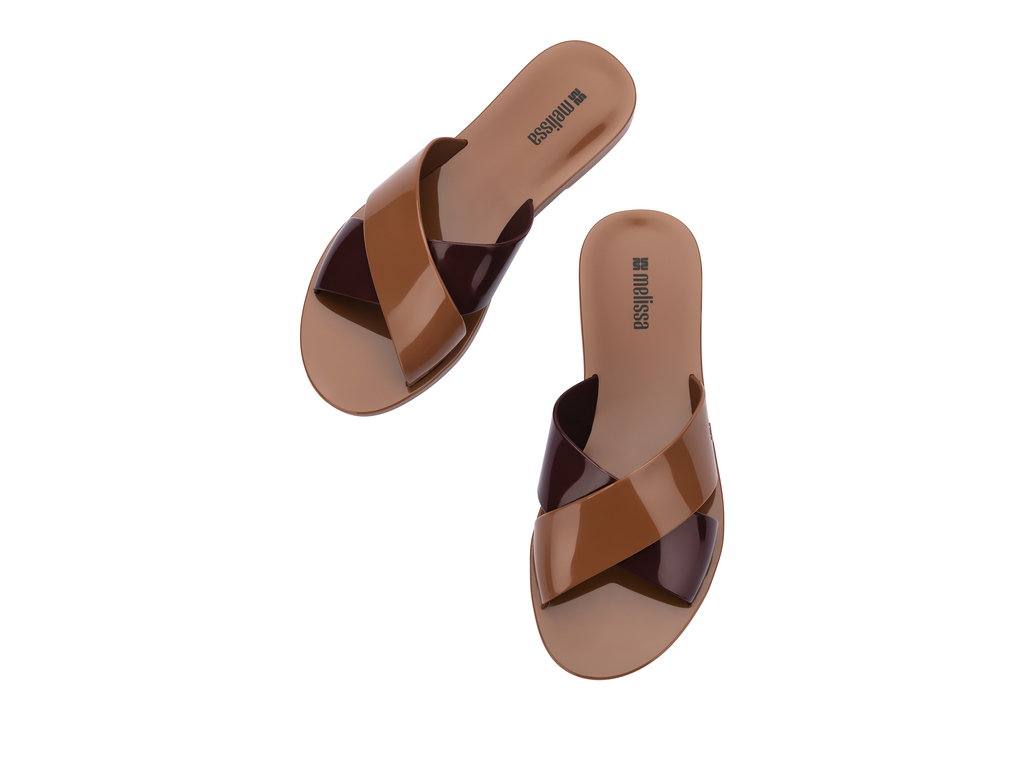MELISSA ESSENTIAL CROSS SLIDE AD
