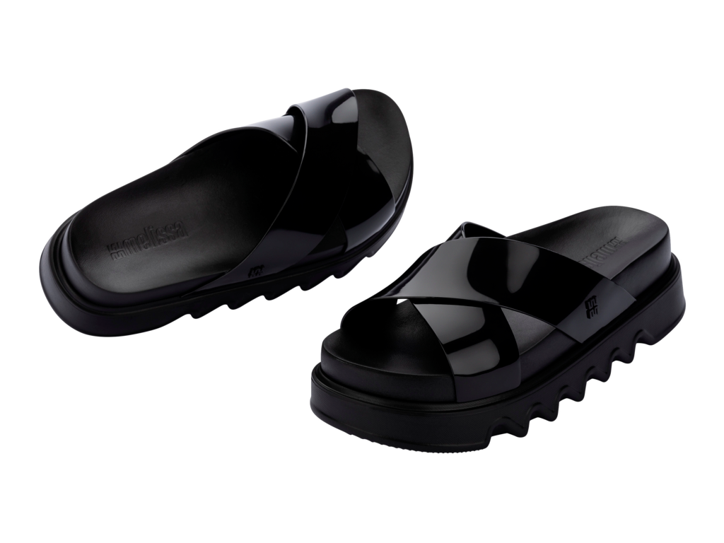 MELISSA COZY CROSS PLATFORM AD