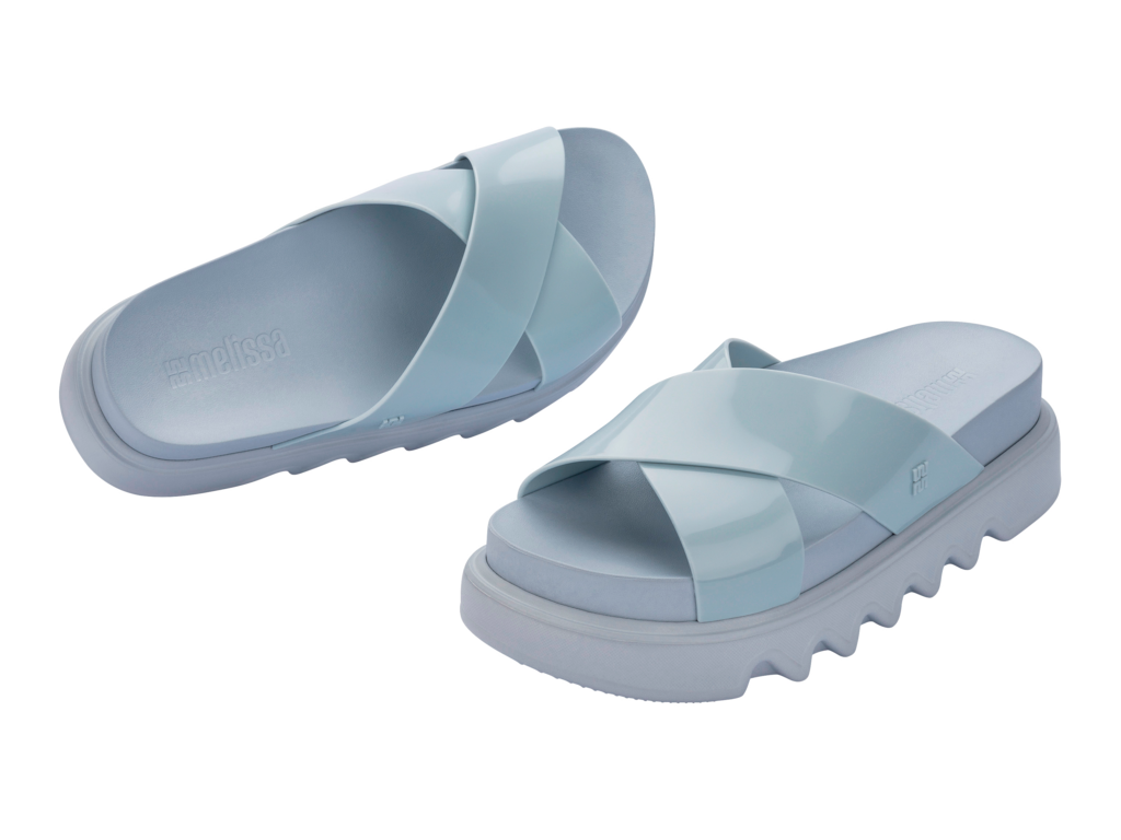 MELISSA COZY CROSS PLATFORM AD – 