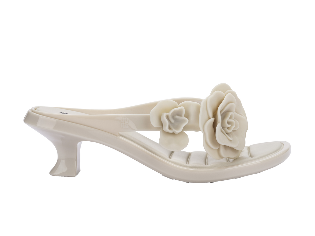 MELISSA THONG KITTEN HEEL PETALS AD – 